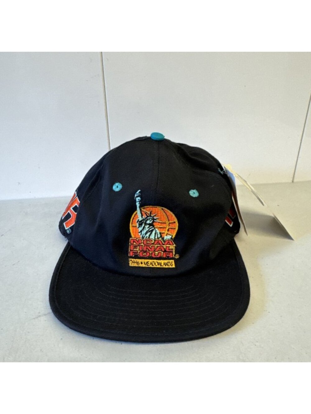 Vintage NCAA 1996 Final Four Basketball Reversible Strapback Hat SU Syracuse